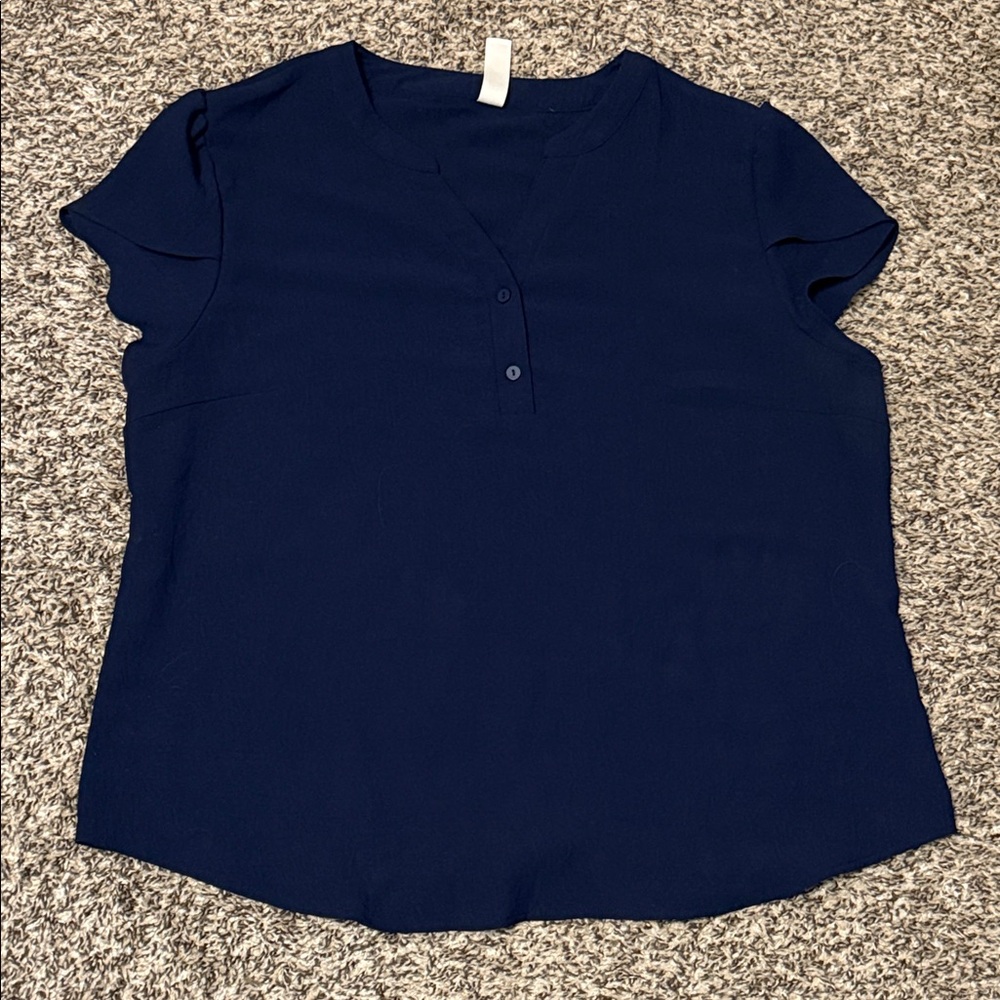 Women's Navy V-Neck Short Sleeve Blouse